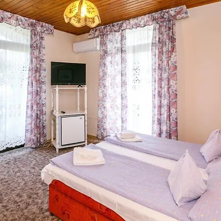 Steinhaus Bed & Breakfast 2*