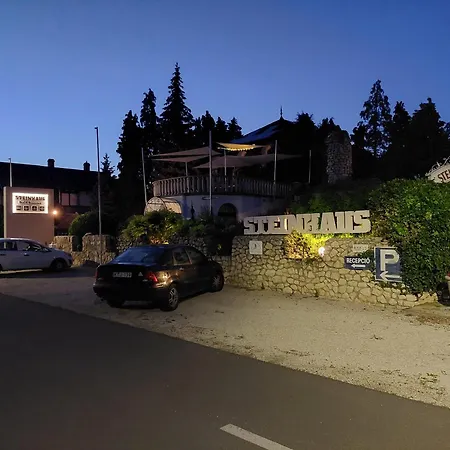 Bed & Breakfast Steinhaus 2*