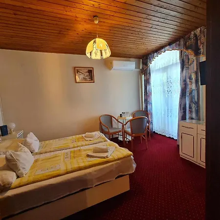 Steinhaus Bed & Breakfast Keszthely