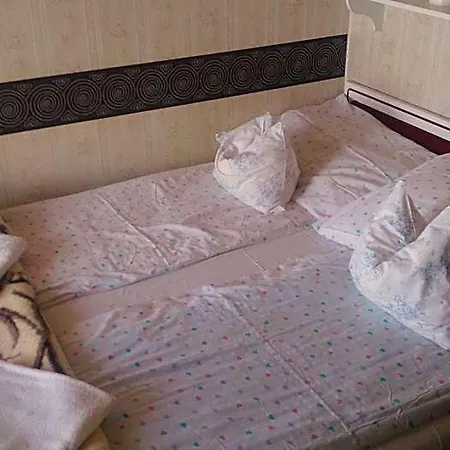 Steinhaus Couette-café 4*