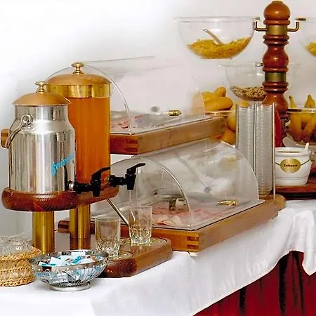 Steinhaus Couette-café 4*