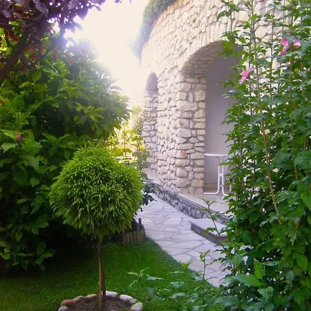 Steinhaus Bed & Breakfast