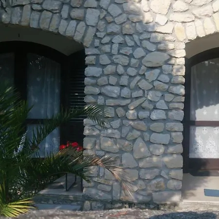 Steinhaus Bed & Breakfast 2*